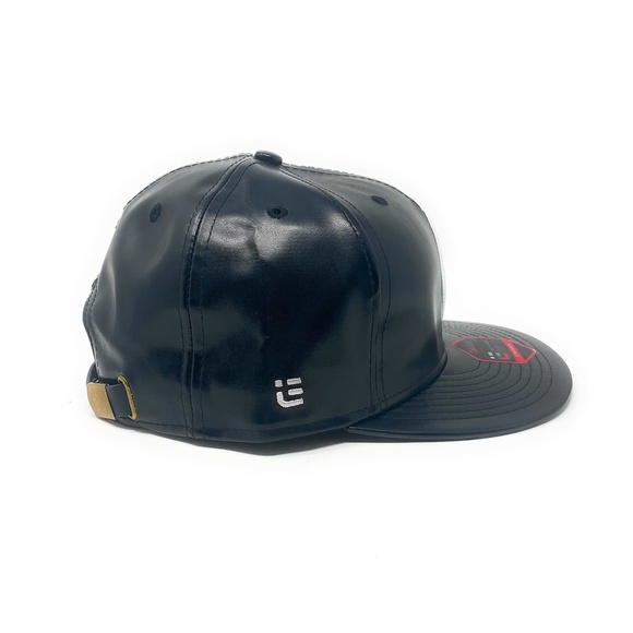 6 Visions - The Cap Guys TCG / Inspired Exclusives PU Black/White Strapback Cap - Picture 2 of 6